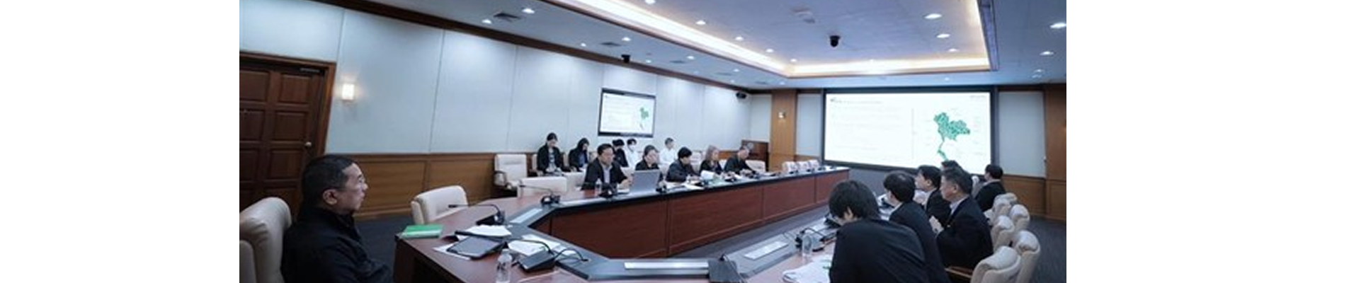 Sojitz section background